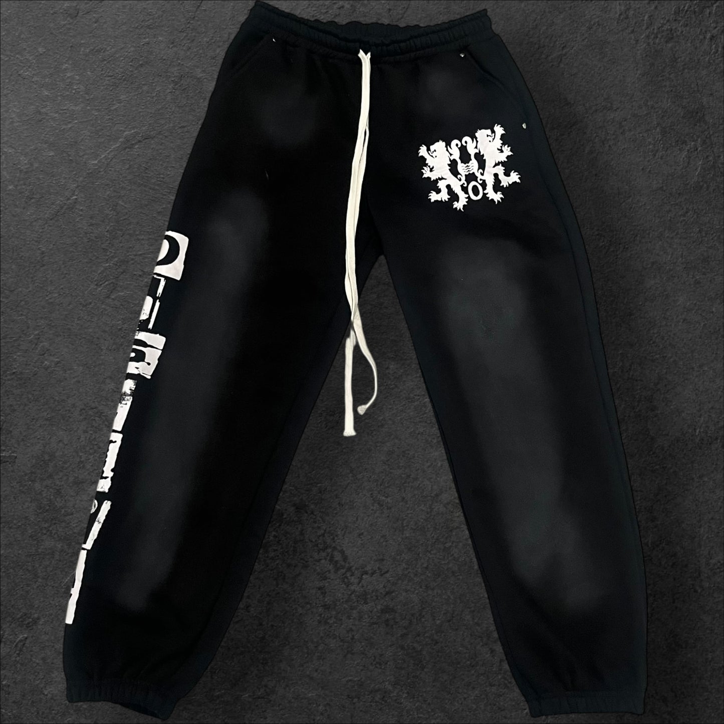 BLACK LEGACY SWEATSUIT